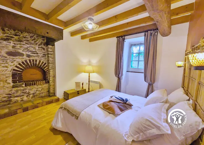 Mortin Semesterbostad Évron