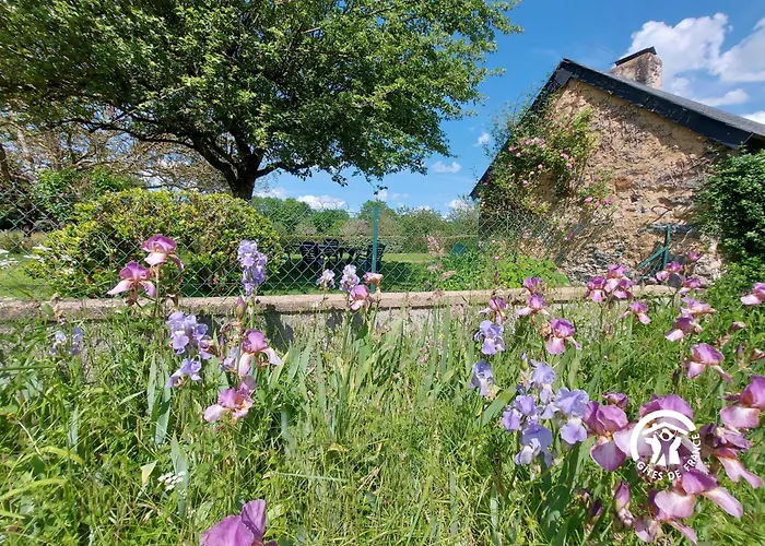 Mortin Semesterbostad Évron